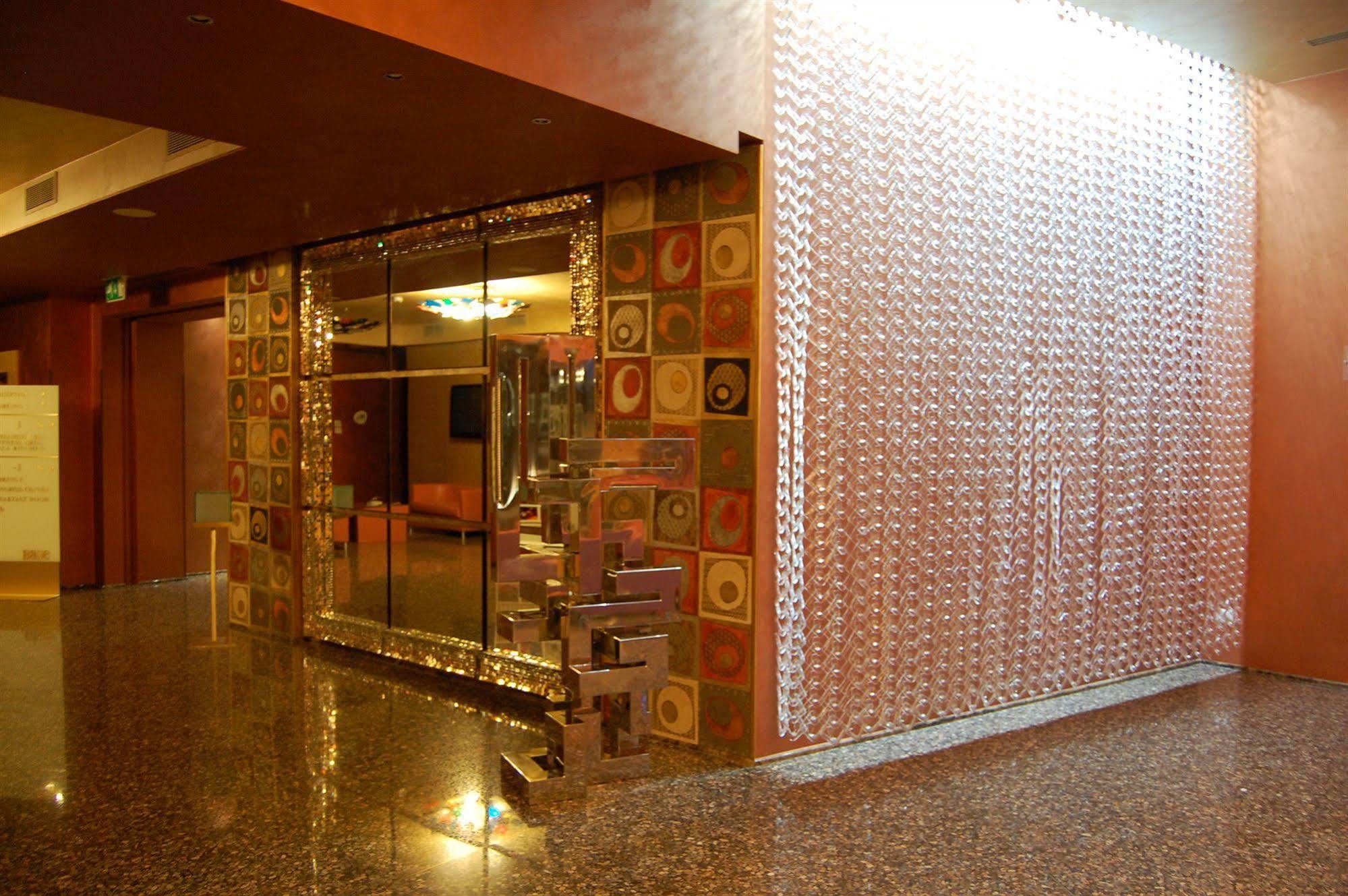 Base Hotel Noventa di Piave Exterior photo
